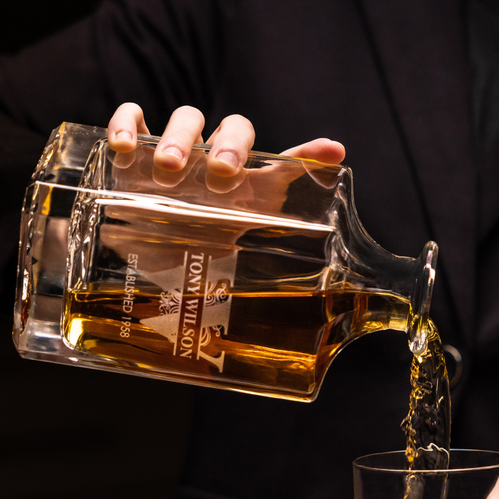 Personalized Whiskey Decanter – 750ml Engraved Whisky Decanter Glass And Stopper