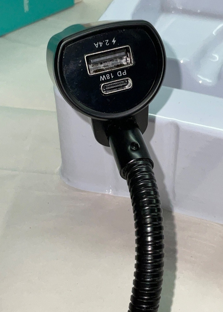 Multifunction Wireless Car MP3 Player USB Charger FM Transmitter Bluetooth Kit