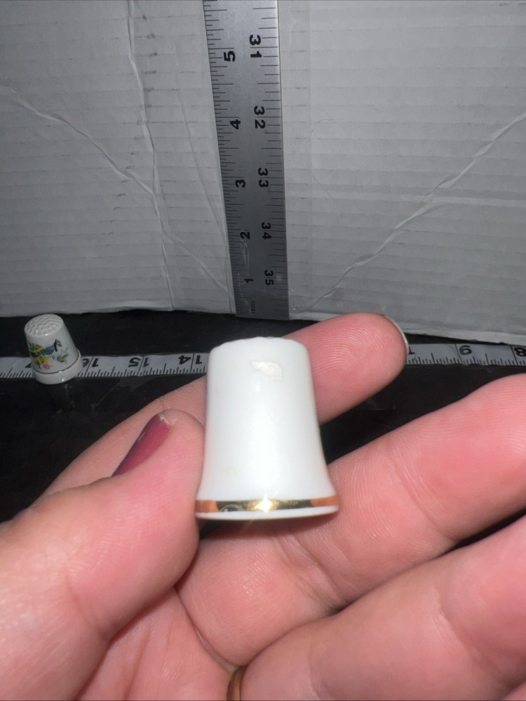 Vintage China Thimble