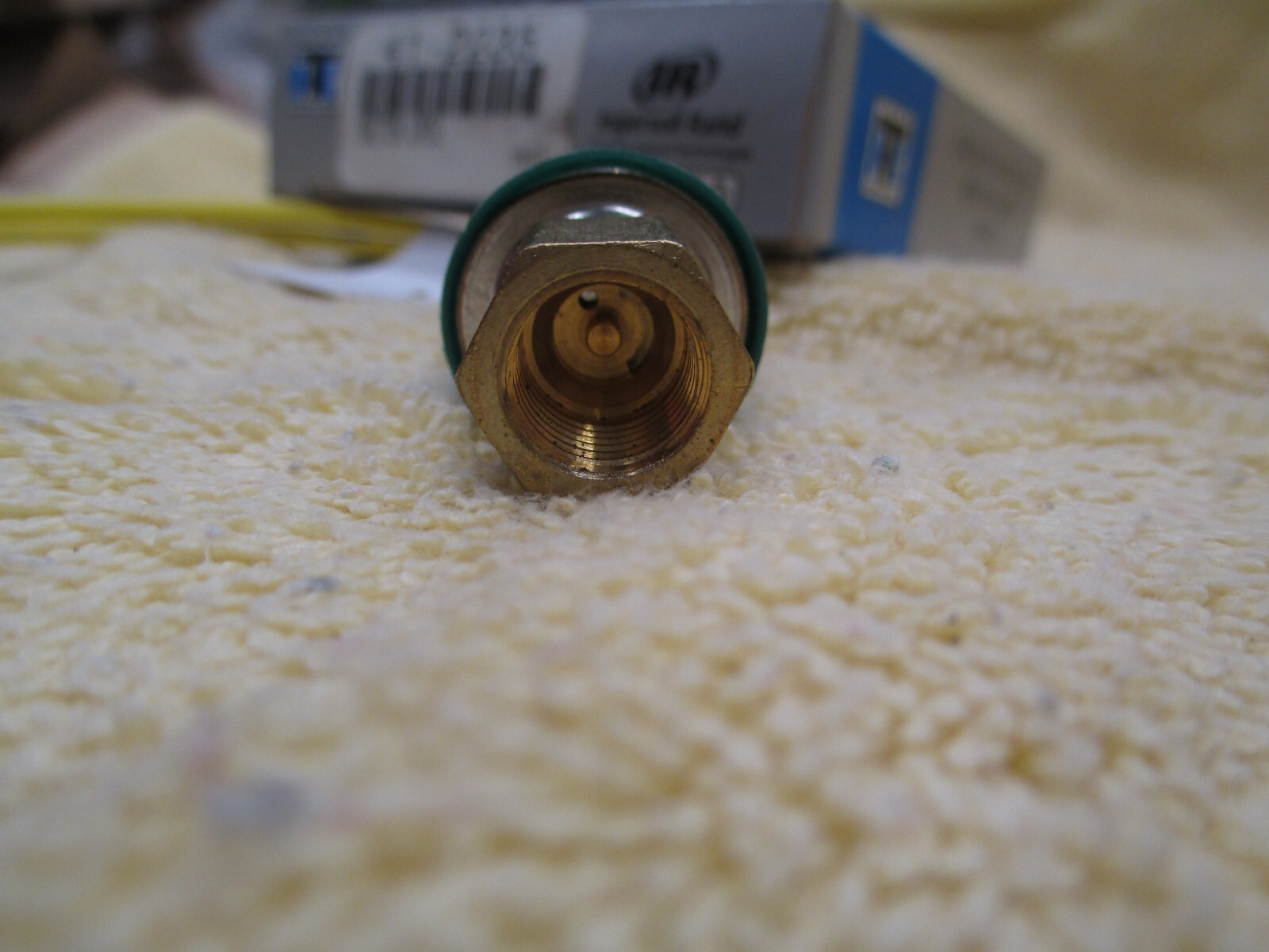 Thermo-King 41-2235 Switch LPCO, New, RB5