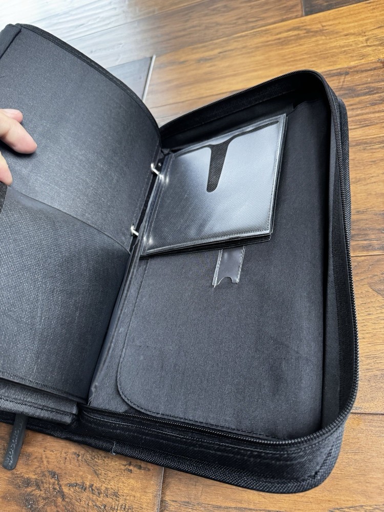 Microsoft Action Pack Subscription Partner Program: 17 CD's Lot & 91 Keys