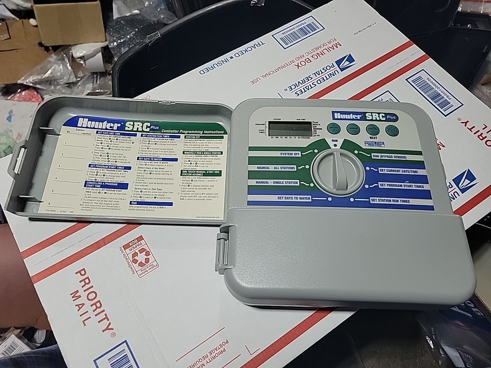 Hunter Sprinkler SRC Plus Controller Irrigation 6-Zone Unit SRC-600i