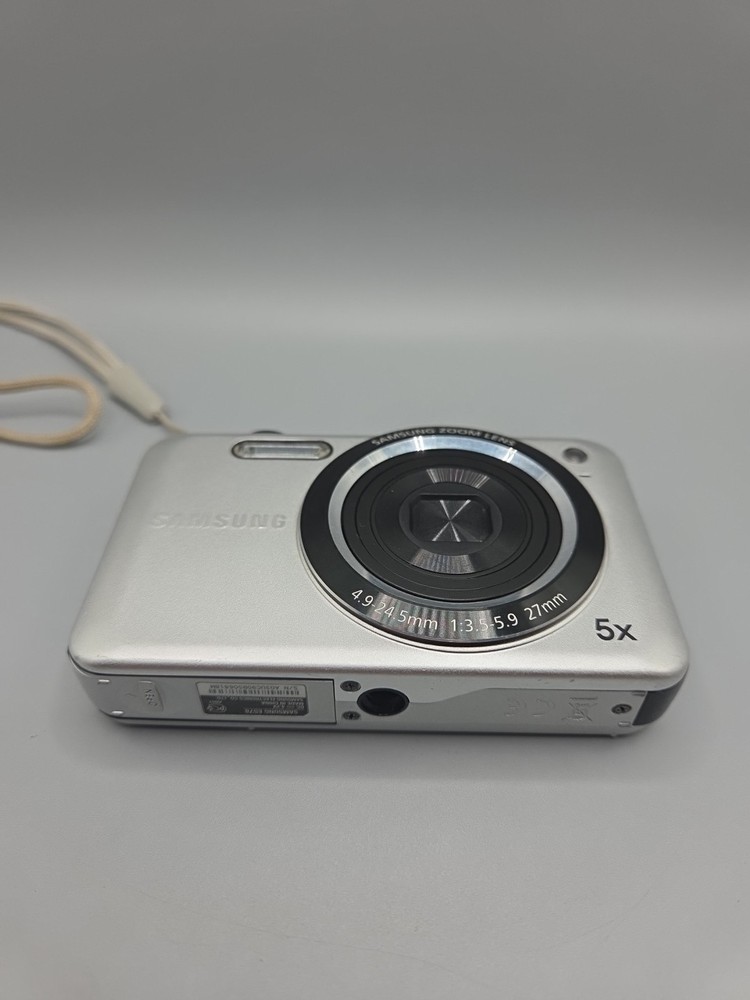 Samsung ES78 Digital Camera Digital Camera And Charging Lead.