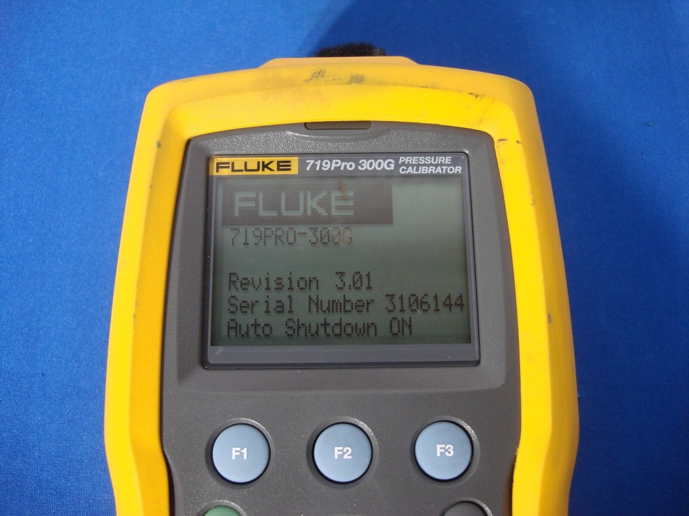 Fluke 719 Pro 300G Pressure Calibrator w/ Case