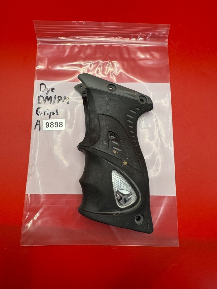 Dye DM/PM Grips