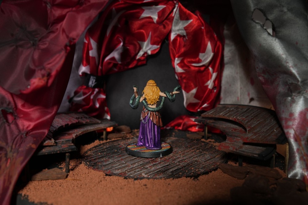 D&D Alma Dancer Snake Charmer Mini 32mm Scale (unpainted) TTRPG