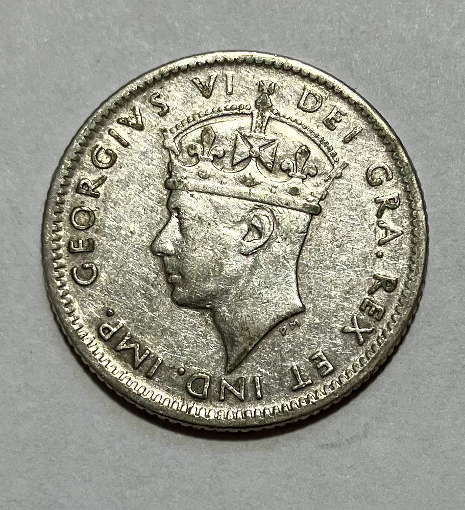 1945 Newfoundland Silver 10 Cents