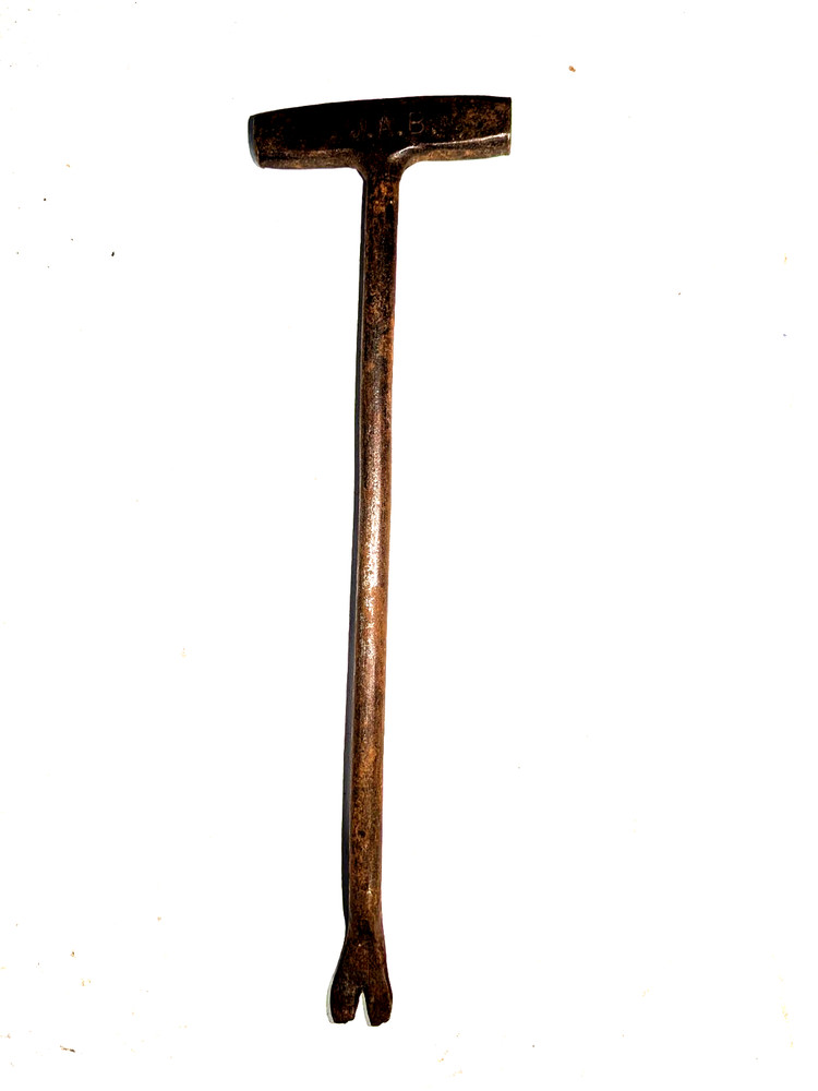 Vintage small Hammer Nail Puller tool