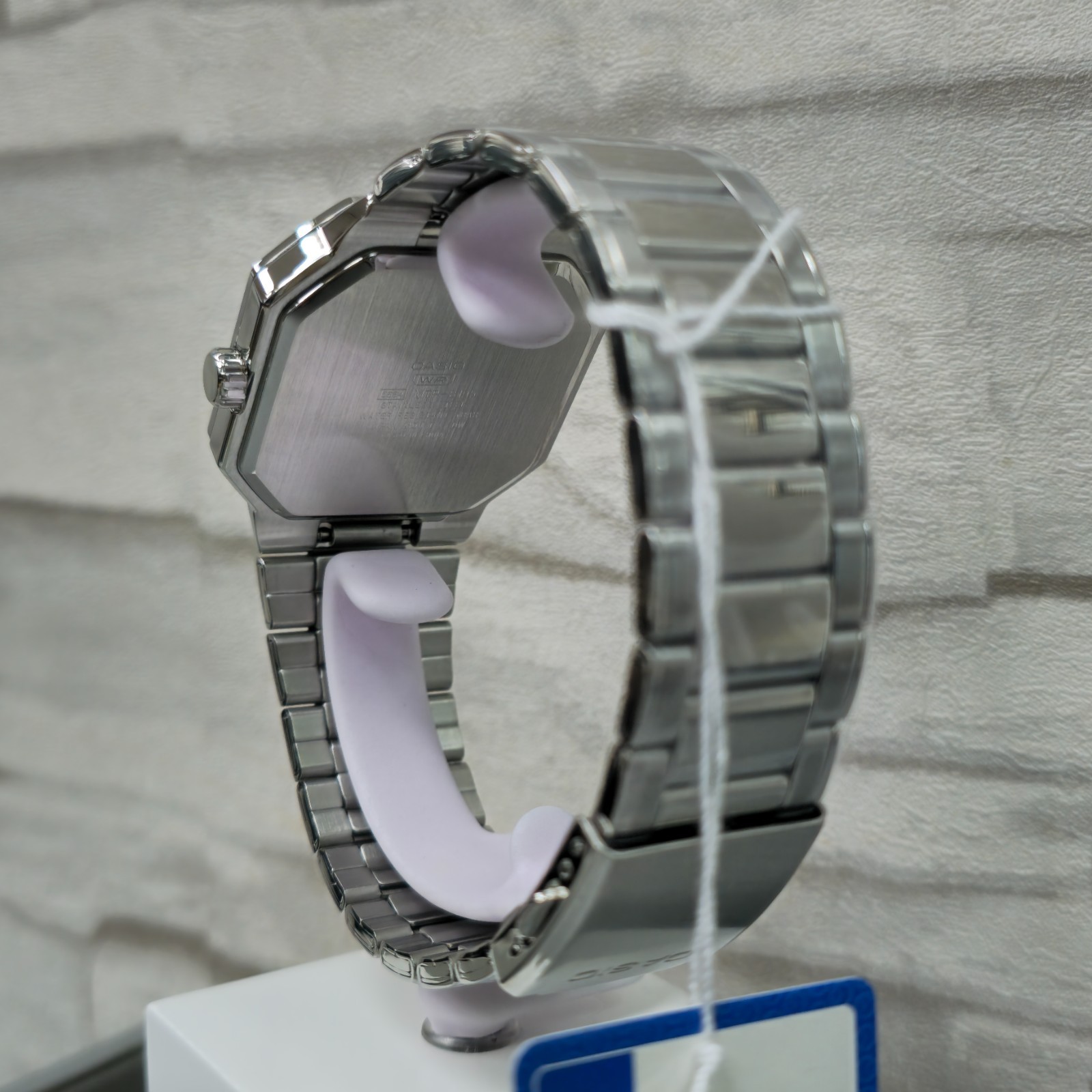 CASIO MTP‑B195 Series MTP-B195D-3A Green Dial Analog 38 mm Men’s Watch