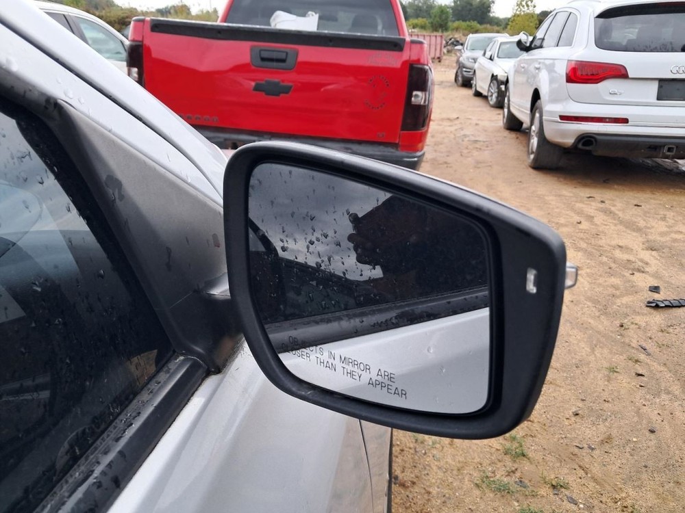 VERSA 2015 Glove Box 4808321