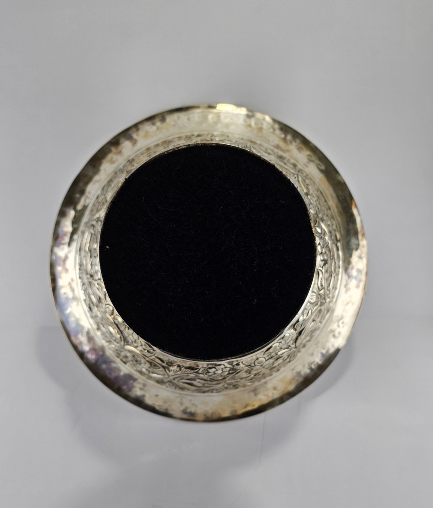 Silver-plated Alda's Classic Ornate Floral Motiff Pedestal Punch Bowl Hammered