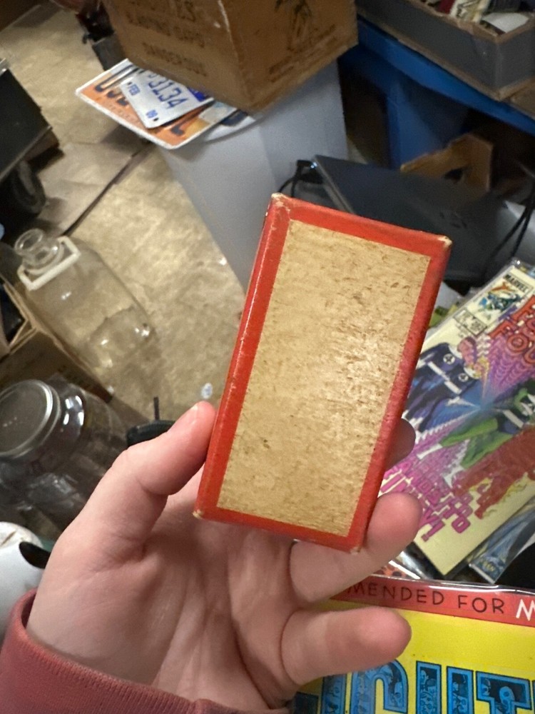 no. 6 Blasting caps du point cardboard box 100 count empty