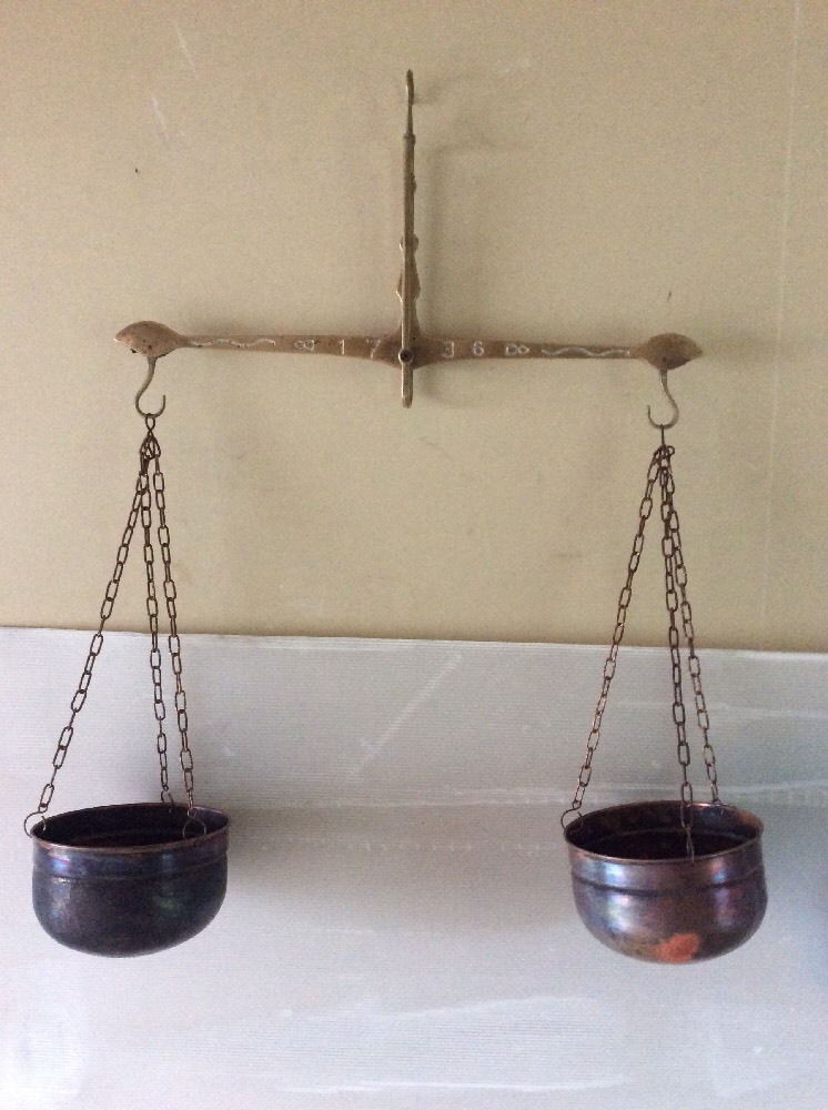 Vintage Decorative Scale