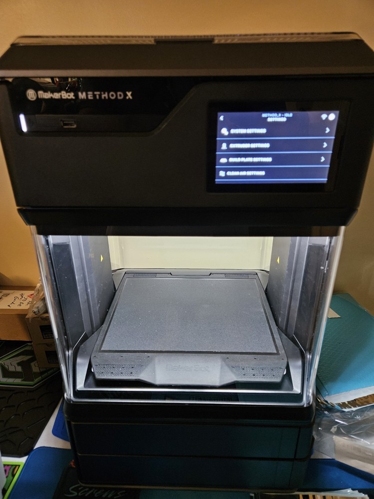 MAKER BOT MAKERBOT METHOD X 3D PRINTER, OPEN BOX NEVER USED, Filtration included