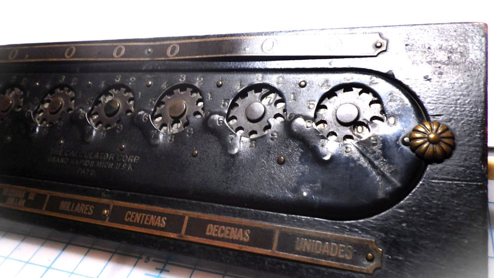 The CALCULATOR COMP -Antique Mechanical Adding Machine -Rare Original Stylus