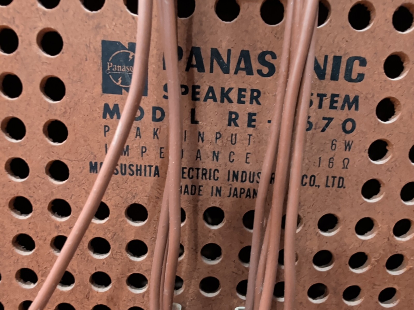 Near Mint Panasonic RE-7670 Stereo Receiver With Original Panasonic Speakers Set