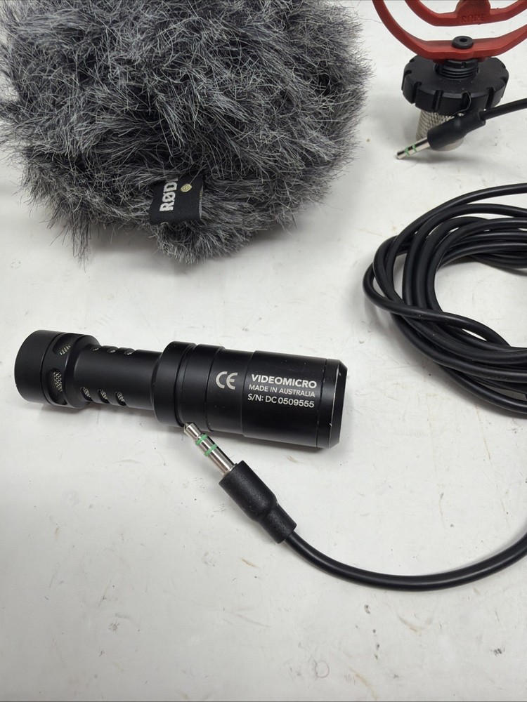 Rode VideoMicro On-Camera Mic: Shock Mount, Wind Screen and Extension Cable