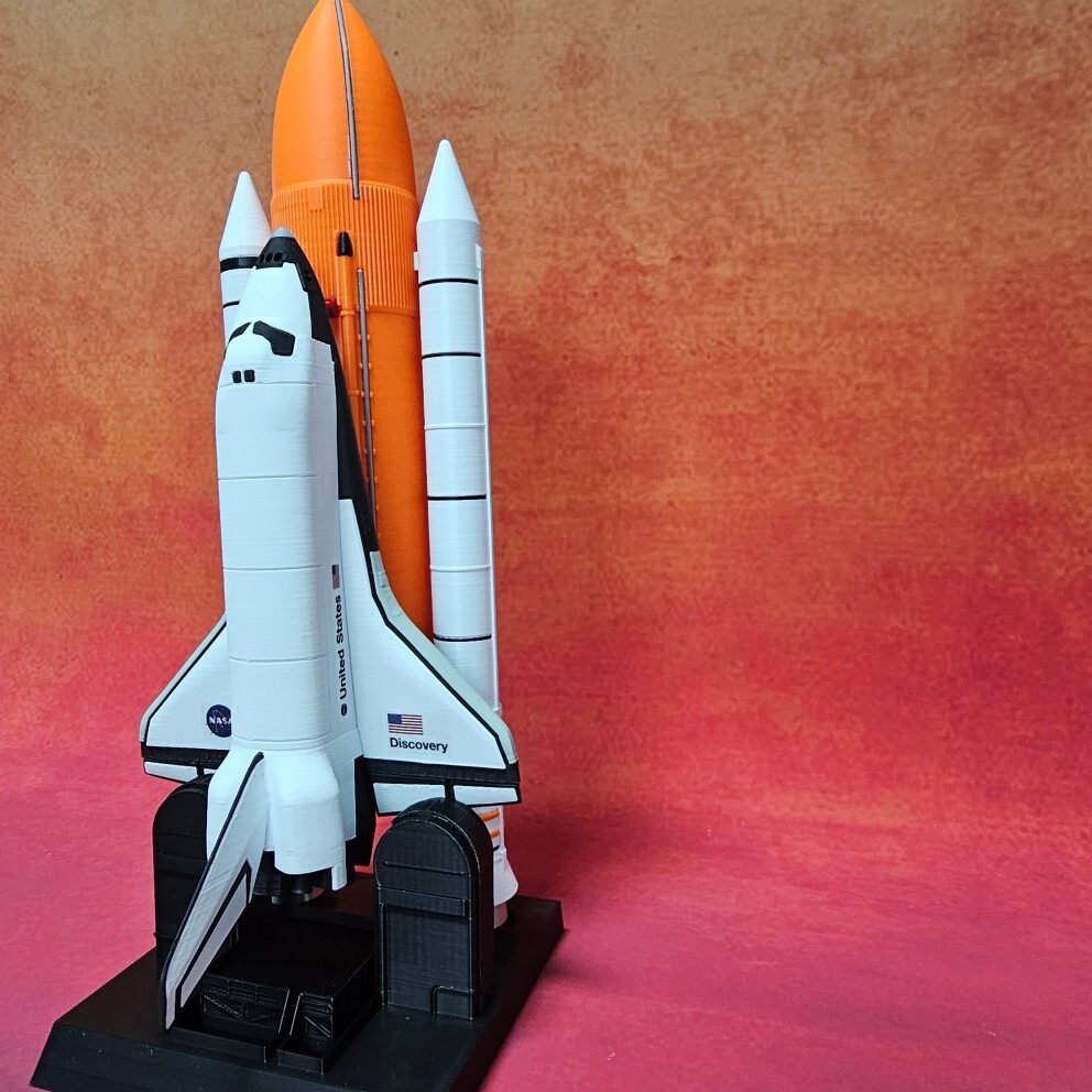 1:200 Scale NASA Space Shuttle Model Rocket Model Painted Finished
