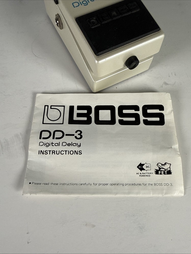 Boss (DD-3) Digital Delay Guitar Effect Pedal Tested Working w/ manual