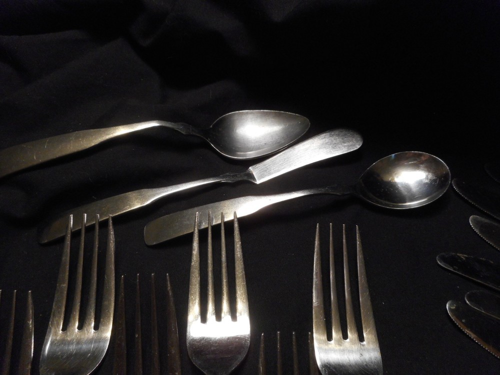 Vintage Rogers Stainless 31 Pieces Flatware Lot