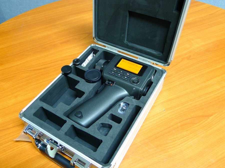 Konica Minolta LS-150 with box, Portable precision spot luminance meter
