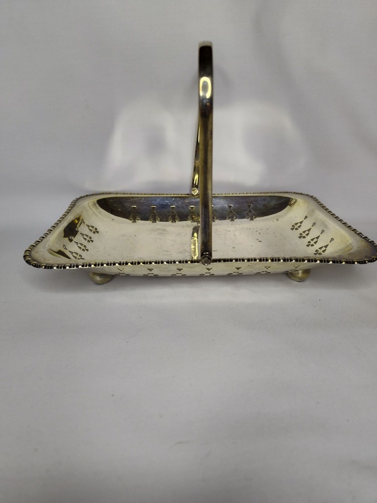 Cheltenham EPNS Pierced Brides Basket, Vintage Silver plate, English