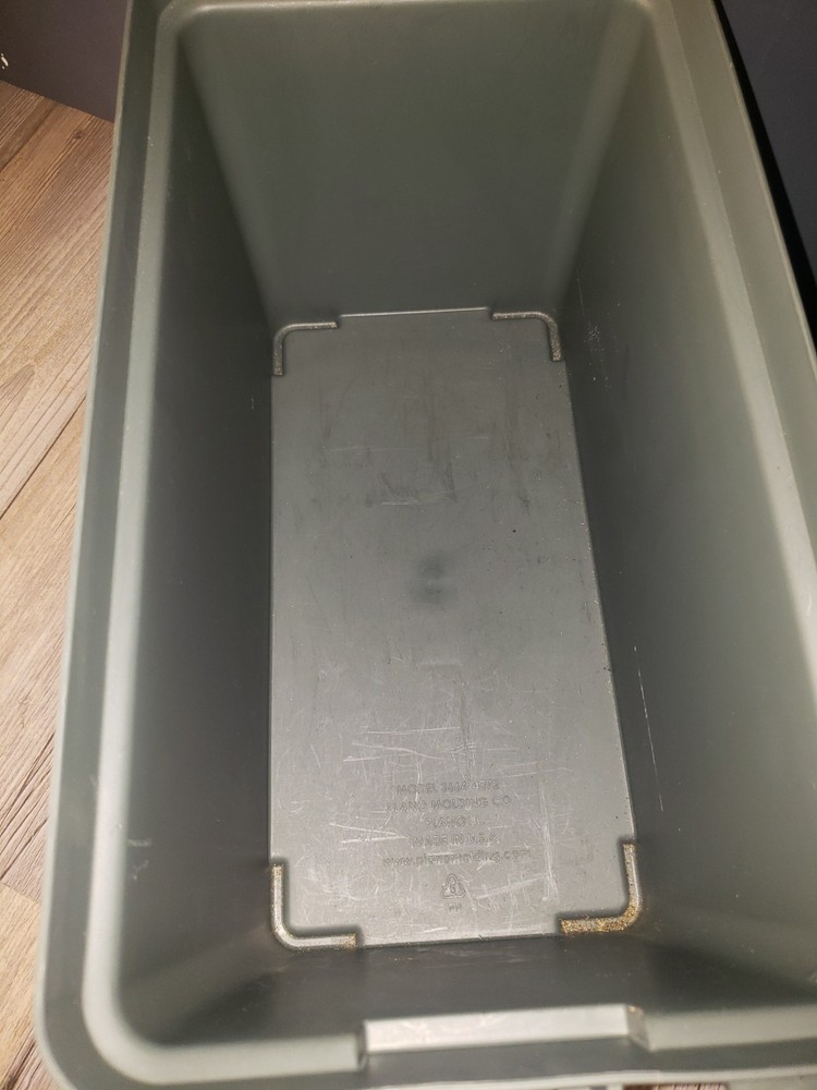 Cabelas Utility Box Green