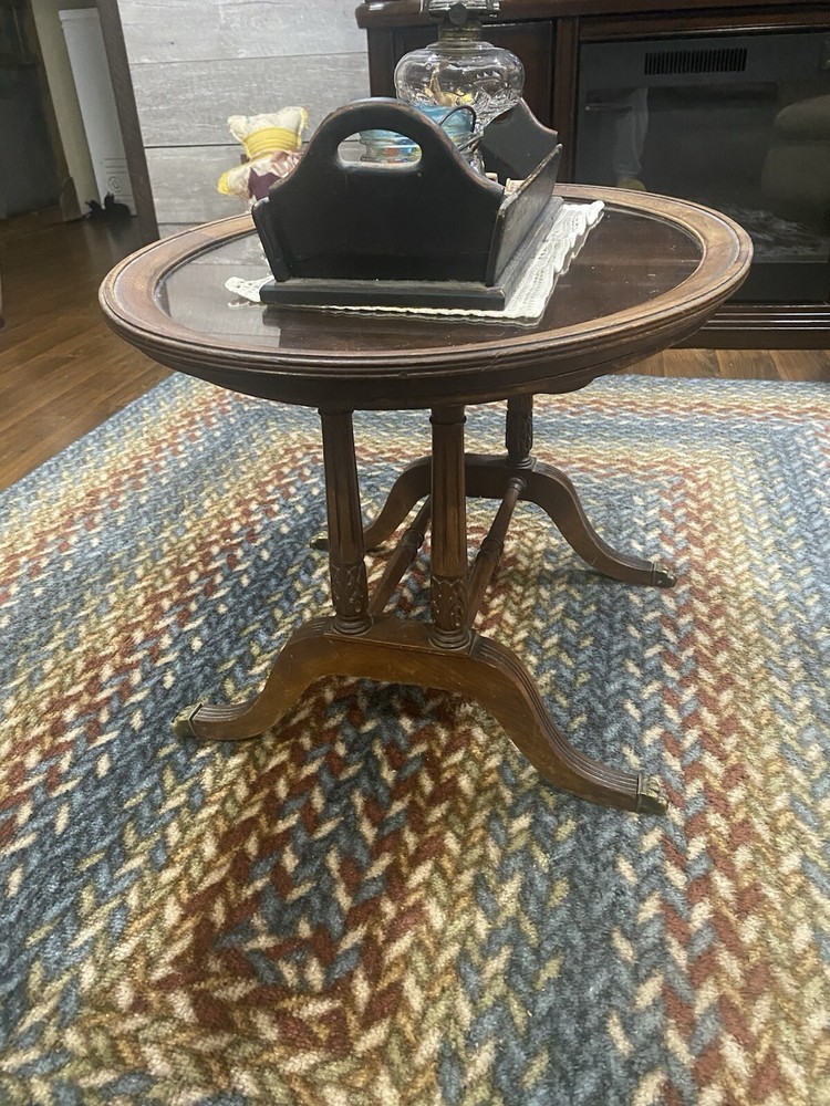 Grand Rapids Oval Coffee Table/Brass Claws