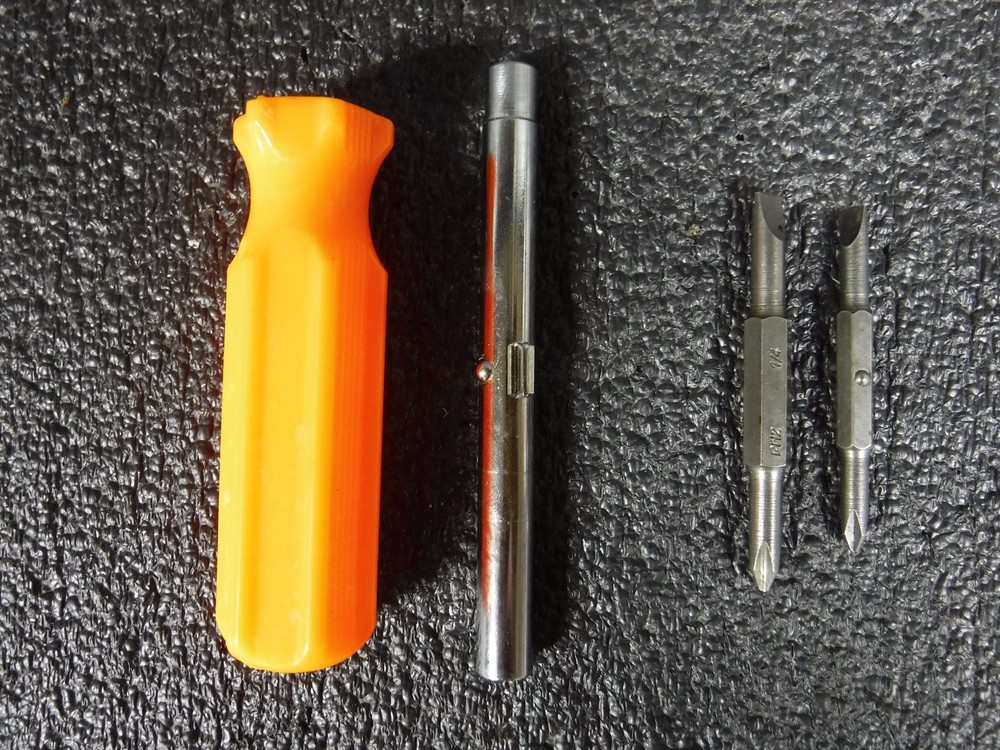 Flashlight & Multi-Tool Set CTK091 (DR)