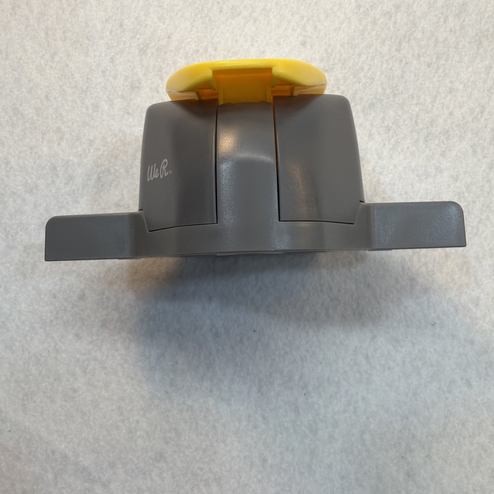 We R Memory Keepers Edge Border Paper Punch LOOP NEW