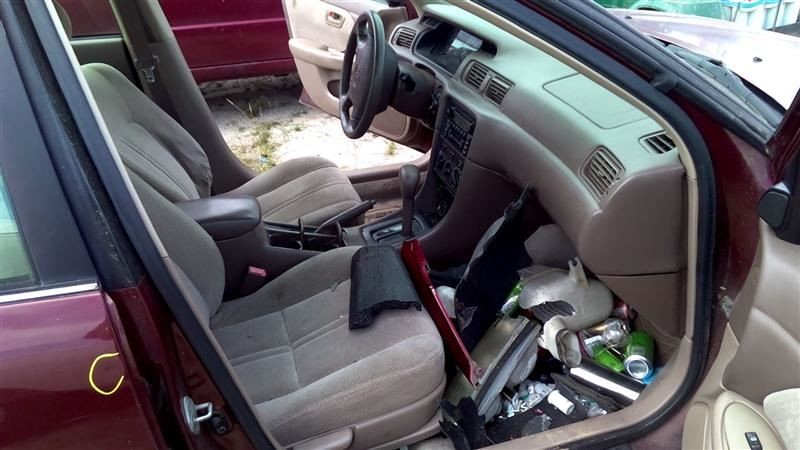 CAMRY 2000 High Mounted Stop Light 1039168201