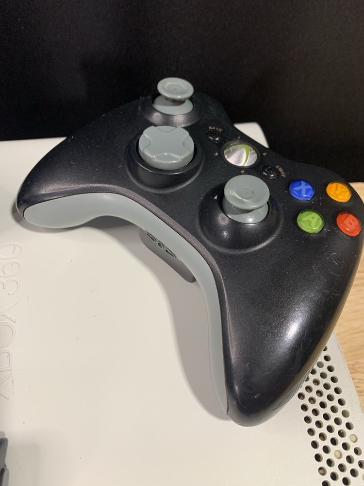 Microsoft Xbox 360 Console Bundle NewPowercord Ghost Controllers READdescription