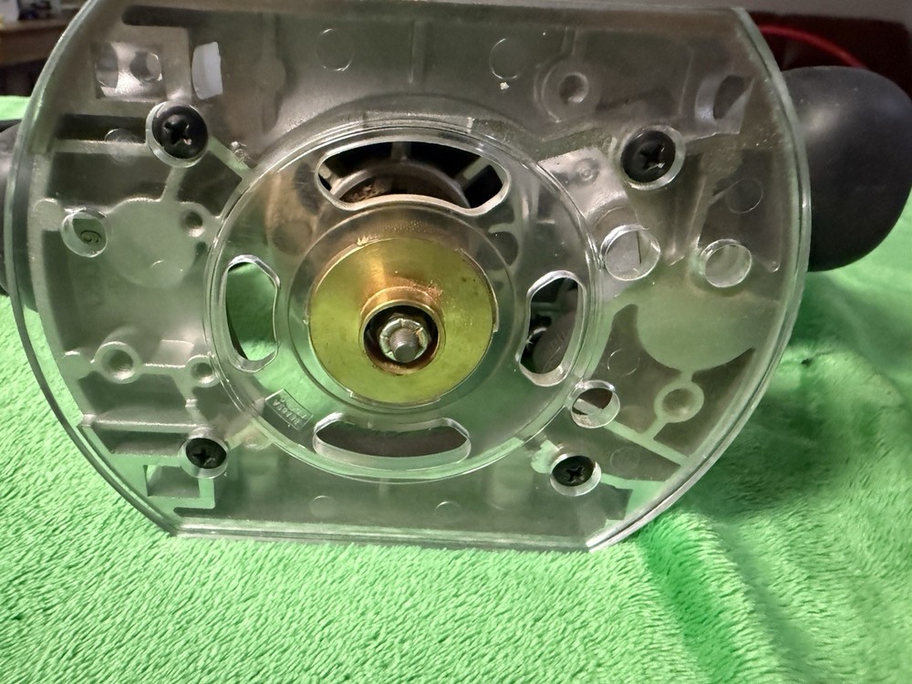 DEWALT DWP611P Electric Router Combo Kit