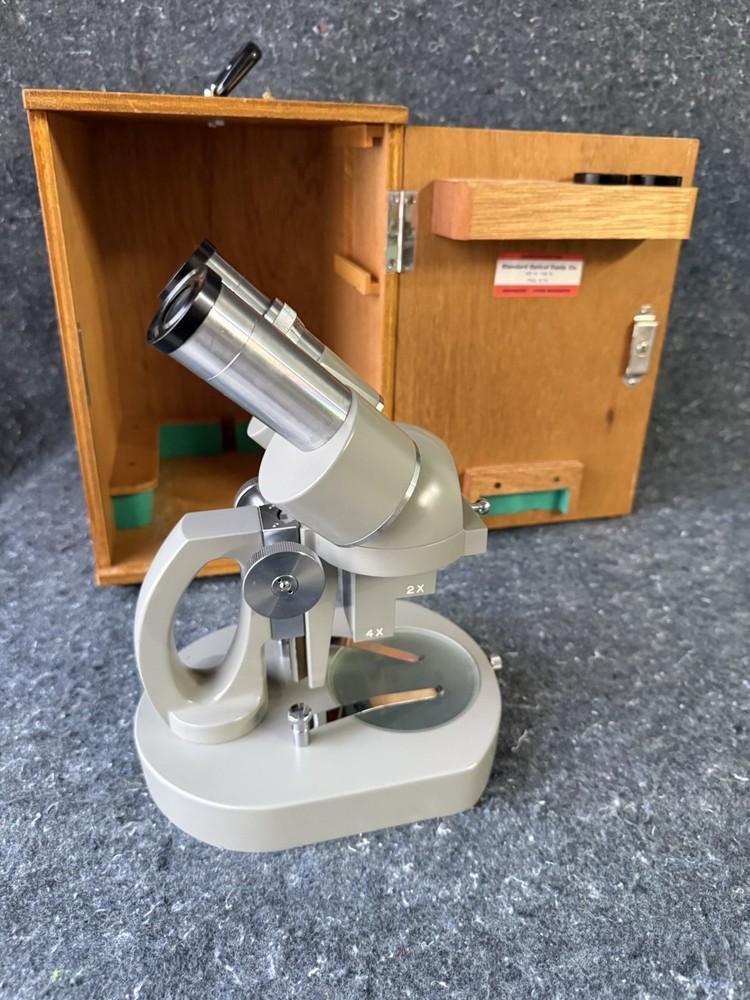 Elgeet No. 58523 Vintage Stereo Microscope