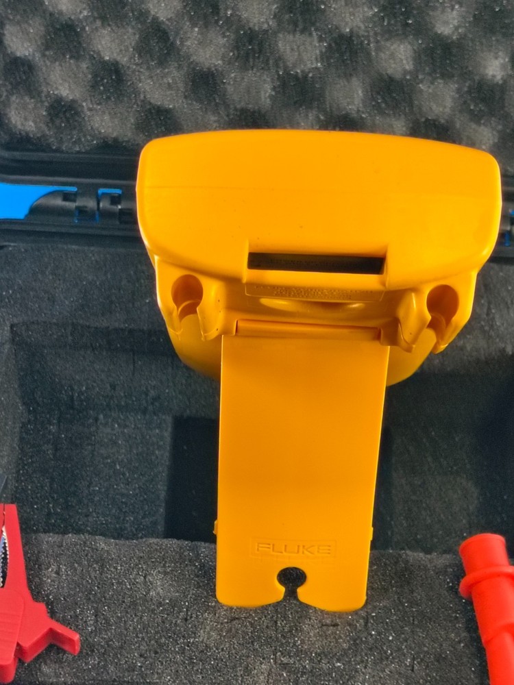 Fluke 787 ProcessMeter Calibrator Meter Multimeter !