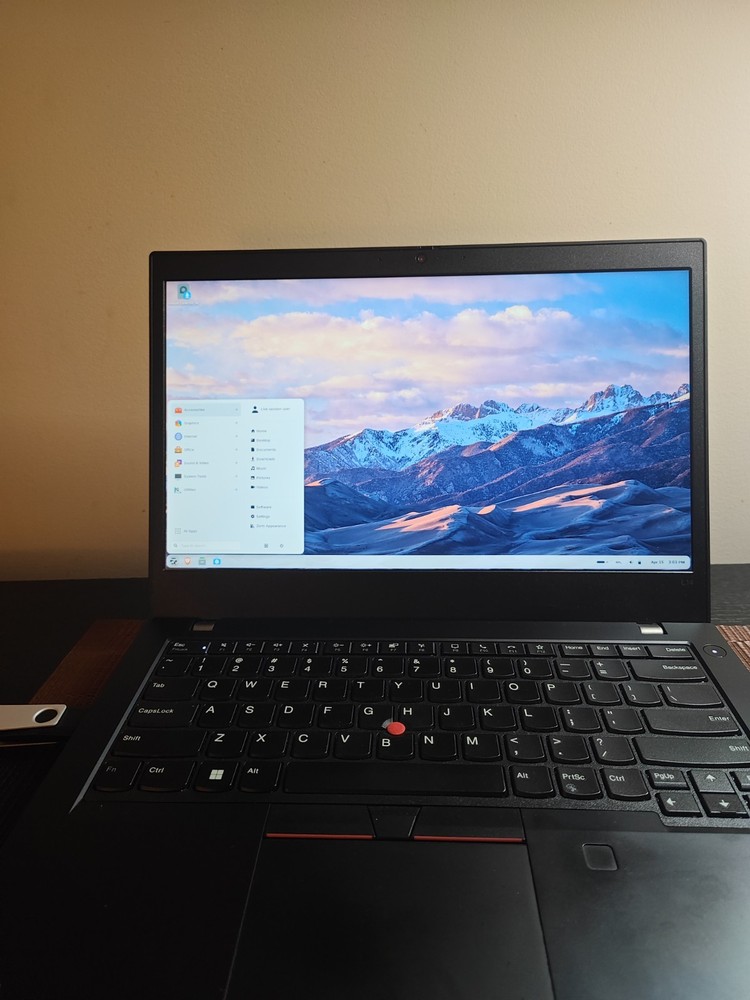 Zorin OS 18 CORE USB 64 Bit Drive | Latest Version Linux Bootable Live