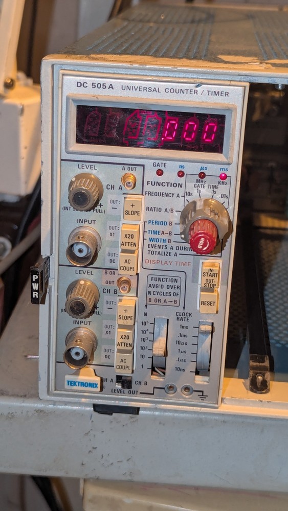 Tektronix DC 505A Universal Counter/Timer Plug-in