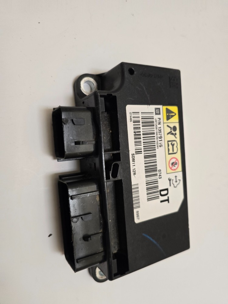 2011-2014 GM BCM ECU CONTROL MODULE OEM 13576749