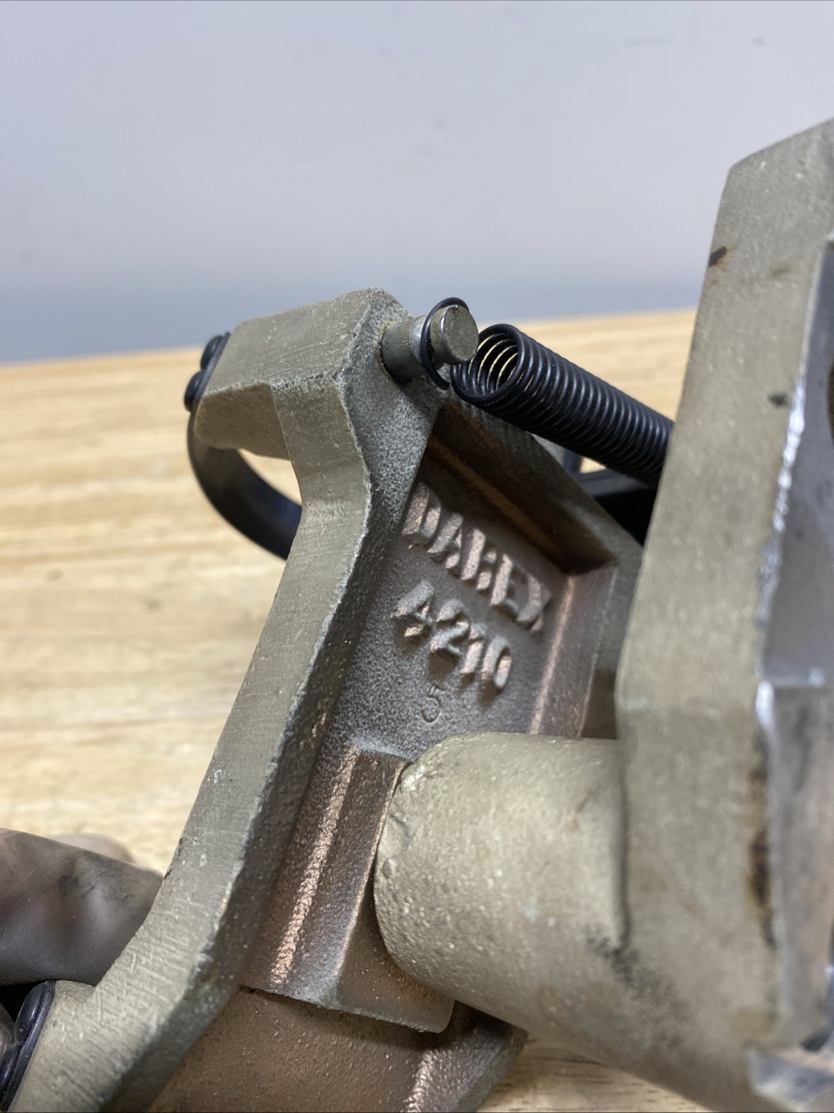 DAREX #4210 FIXTURE ATTACHMENT FOR DAREX DRILL GRINDERS / SHARPENERS