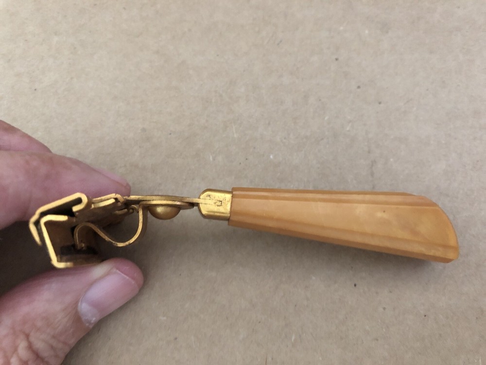 Vintage EVERSHARP / SCHICK Butterscotch Bakelite Handle Razor