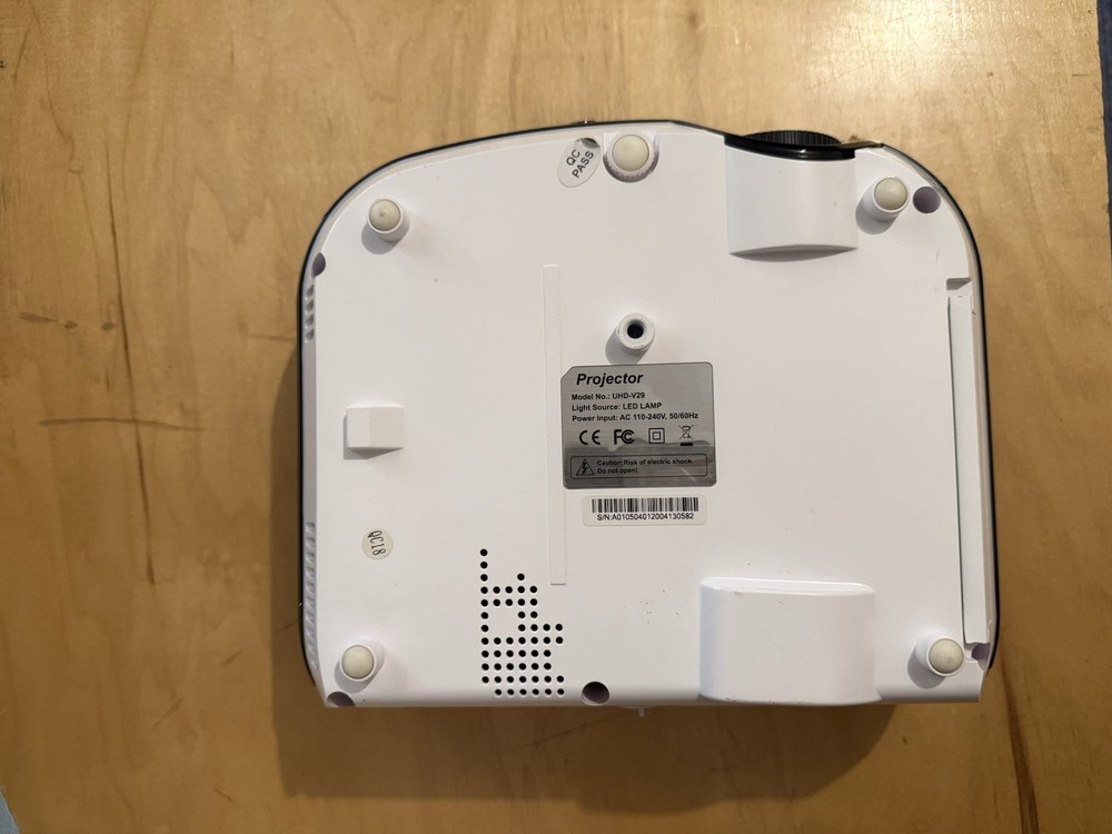 LED Projector VPL UHD-V29 Portable Projector