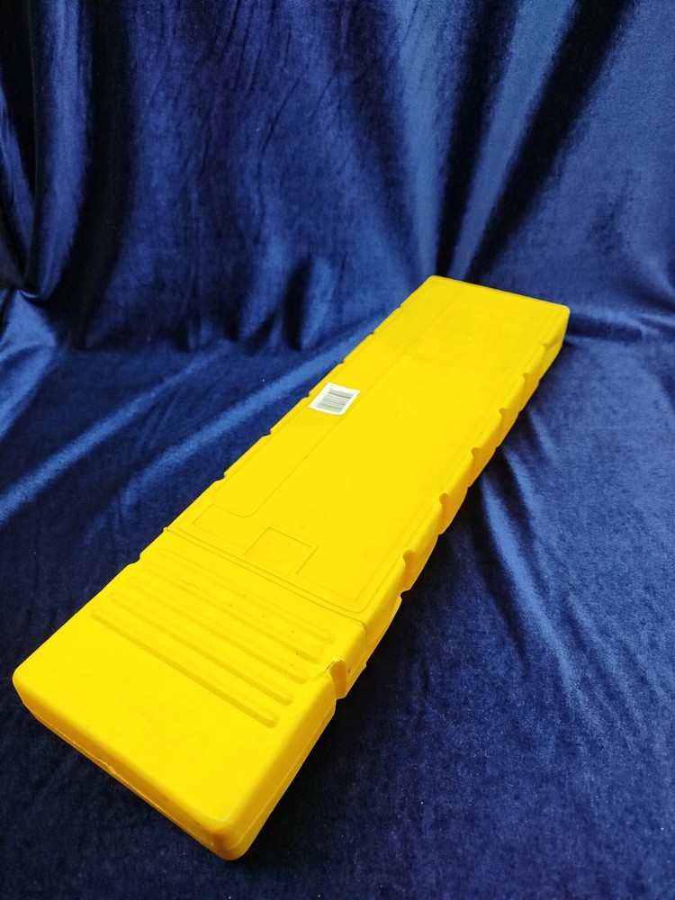 Emergency Warning Triangle Foldable Reflective Car Breakdown Hazard Sign Red