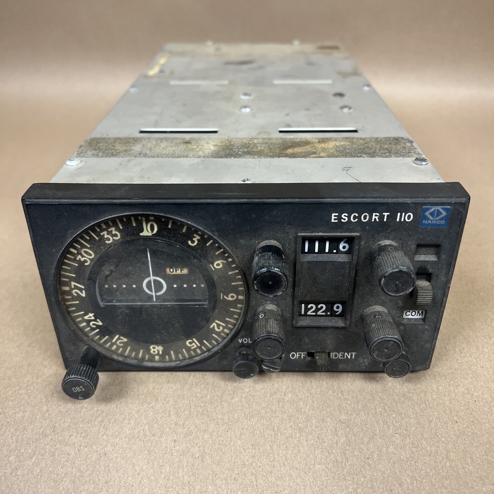 Narco Escort 110 Nav/ Comm, Untested, No Tray, Knobs Work, For Parts