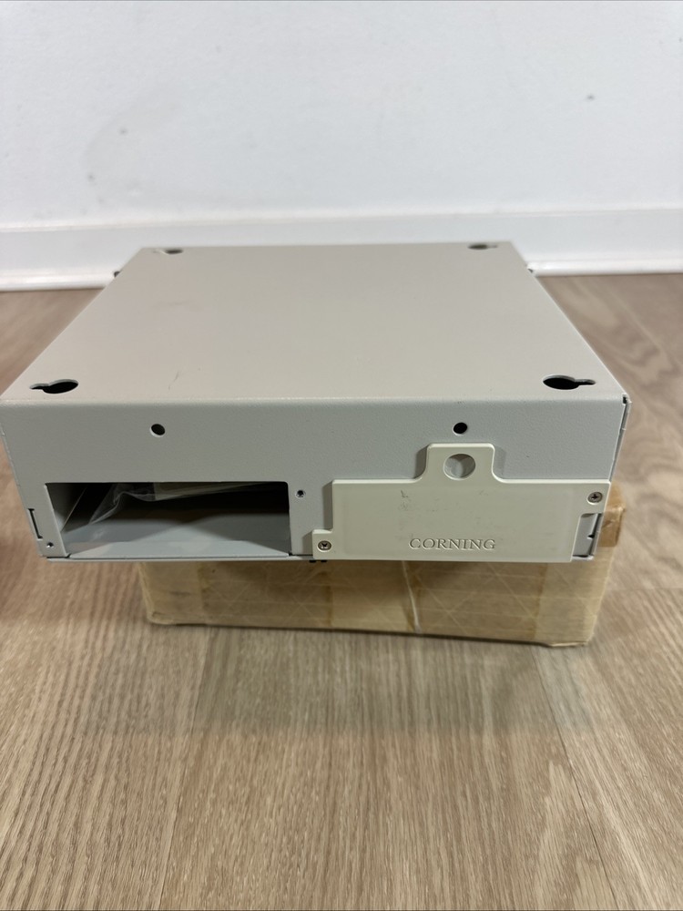 Corning WIC-012, Wall-Mountable Interconnect Center