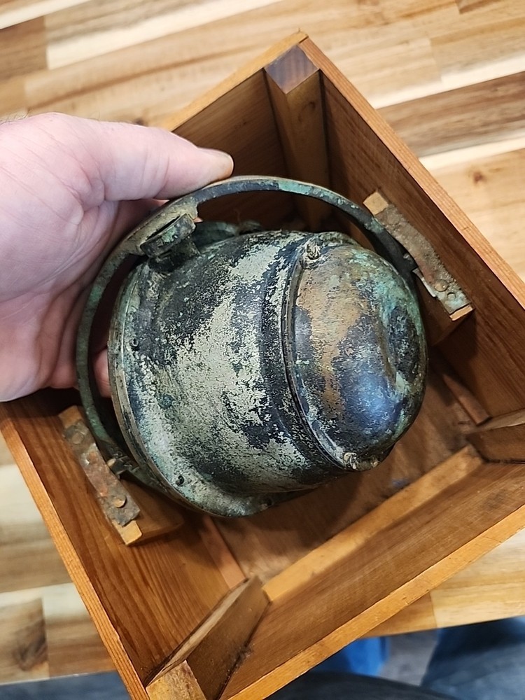 U.S. NAVY COMPASS NAUTICAL TREASURE