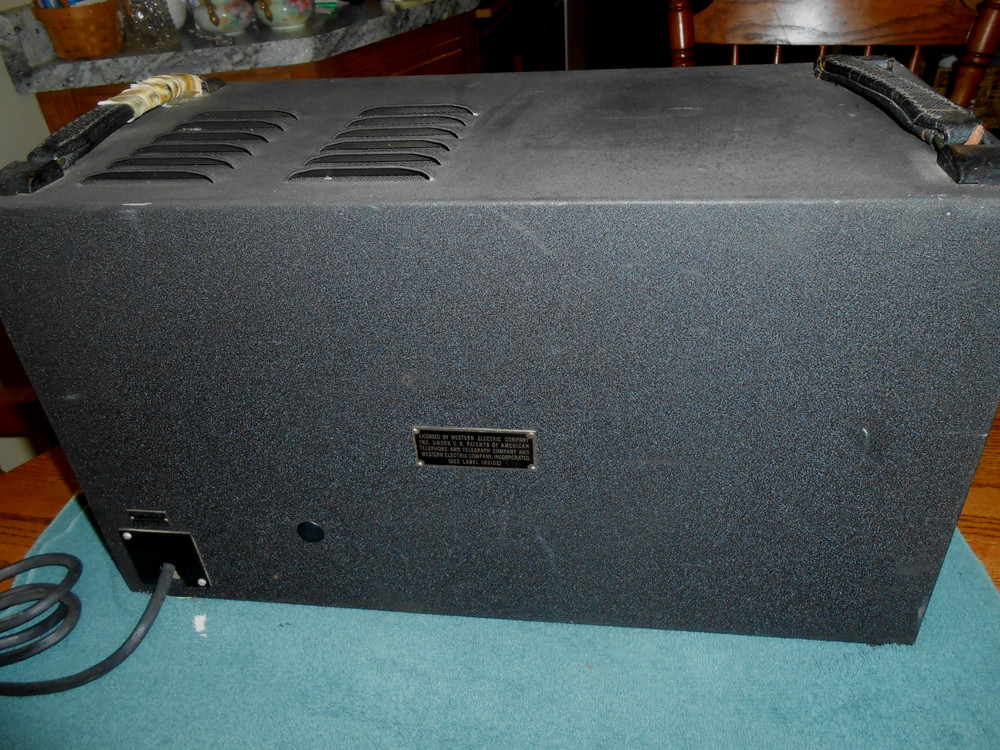 WESTERN ELECTRIC STANDARD SIGNAL GENERATOR Model 80