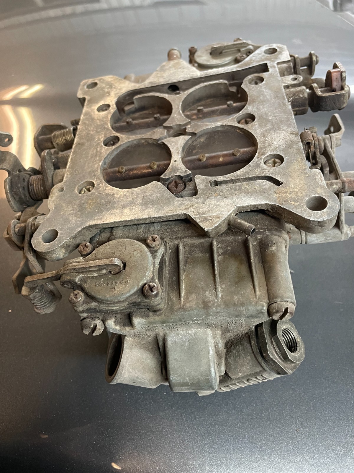 HOLLEY 4771 DOUBLE PUMPER DUAL FEED 650 CFM FOUR BARREL CARBURETOR