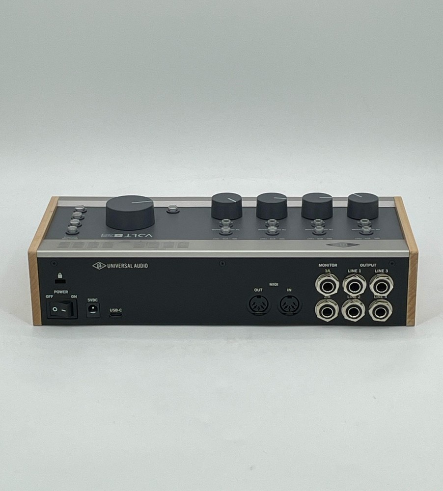 Volt 4 76p 4-Channel Universal USB Audio Interface