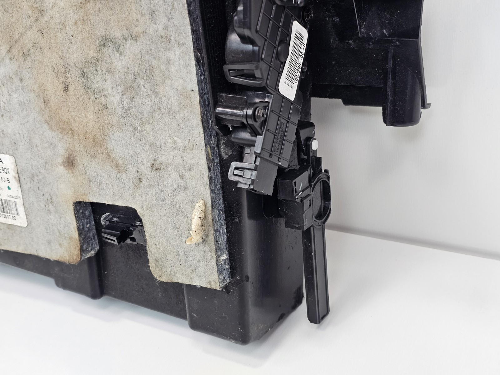 2012-2020 TESLA MODEL X / S DASH DASHBOARD GLOVE BOX STORAGE COMPARTMENT OEM