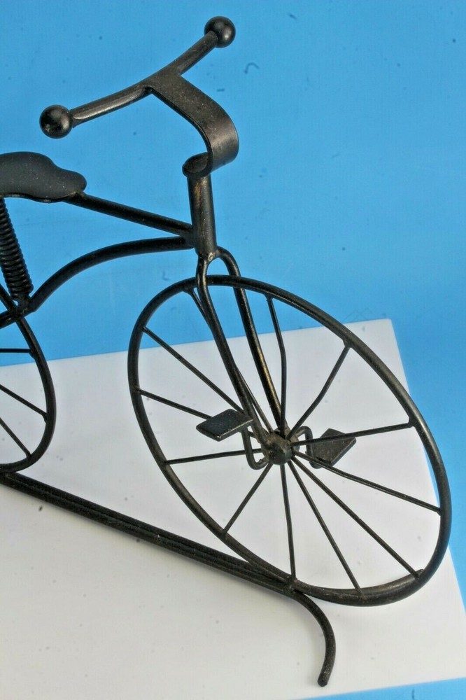 High Wheeler Bicycle Metal Art.